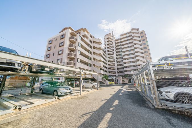 東栄ビバシテイ姪浜 外観