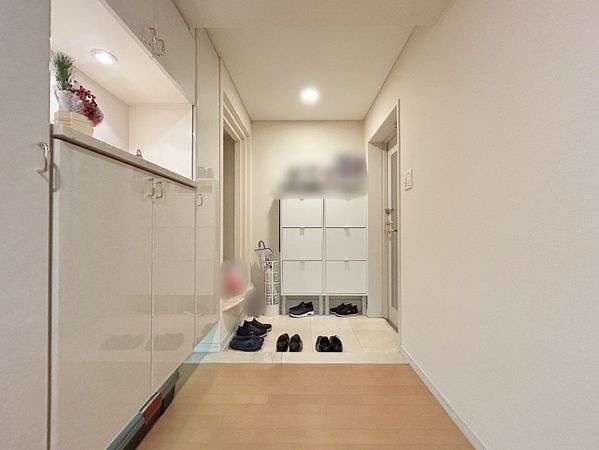 コアマンションマリナヒルズ室見 玄関 玄関