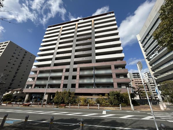 アンピール姪浜駅南 外観