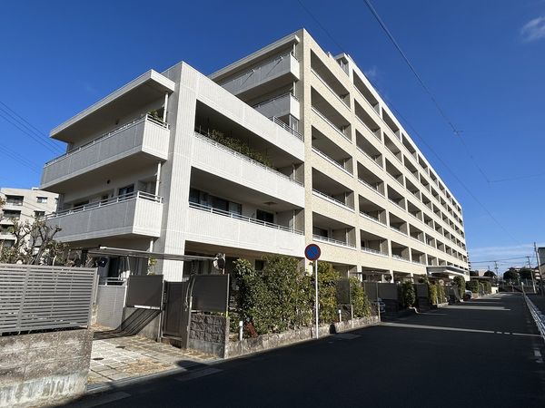 ロイヤルアーク室見川ハウス 外観