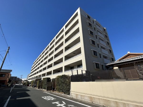 ロイヤルアーク室見川ハウス 外観