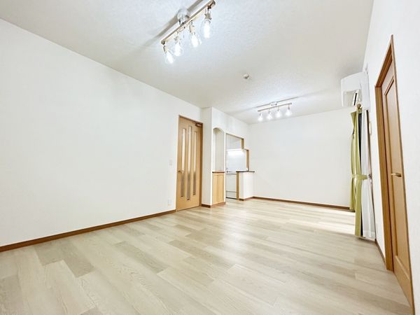 東峰マンションアーバンスクエア博多駅 リビング