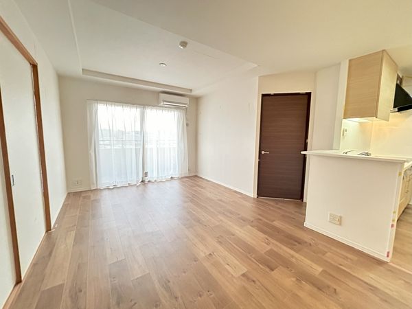 アーサー吉塚ビアンナ リビング