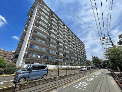 ローレルハイツ南福岡 三号棟 外観