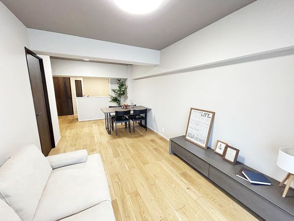 東カン第二キャステール リビング 東カン第二キャステール リビング