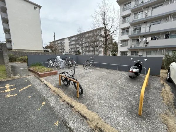 駐輪場・バイク置き場