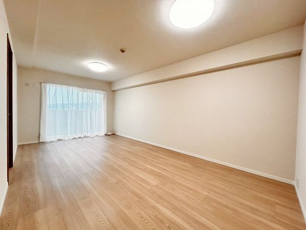 ロワールマンション・アール板付壱番館 リビング ロワールマンション・アール板付壱番館 リビング
