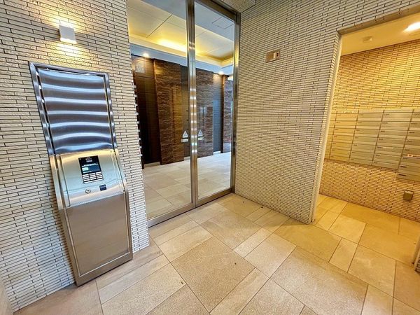 クリオラベルヴィ呉服町 エントランス クリオラベルヴィ呉服町 エントランス