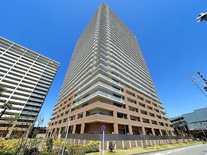 モントーレ香椎浜サーフタワーセンターコート 外観