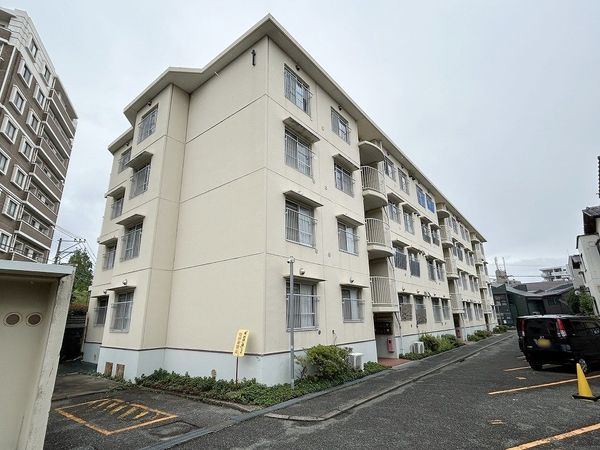 井尻ハイツ 1号棟 外観 井尻ハイツ 1号棟 外観