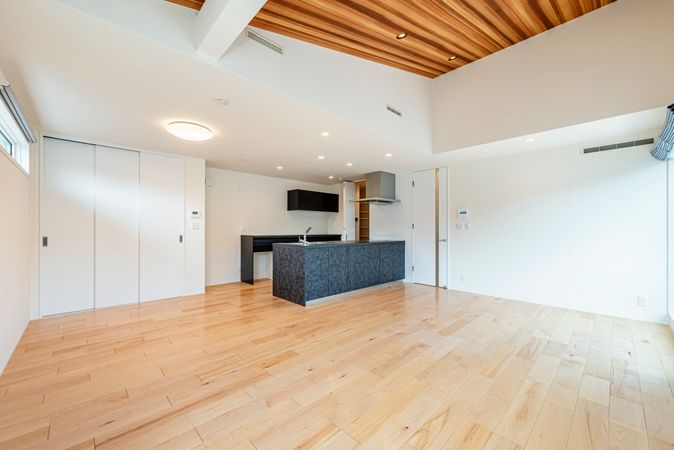 城南区茶山6丁目戸建て リビング