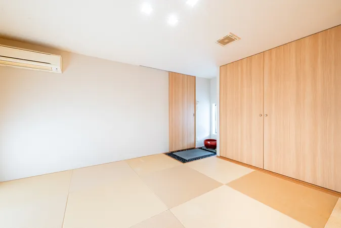 約13.7帖※家具・調度品等は売買価格に含まれていません。