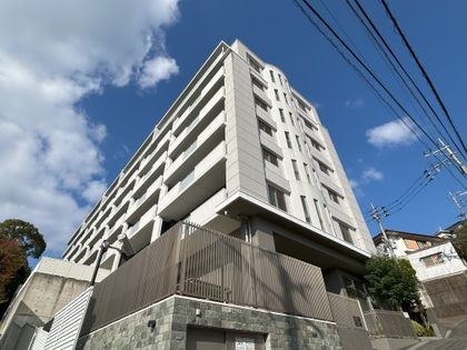 アンピール輝国 外観