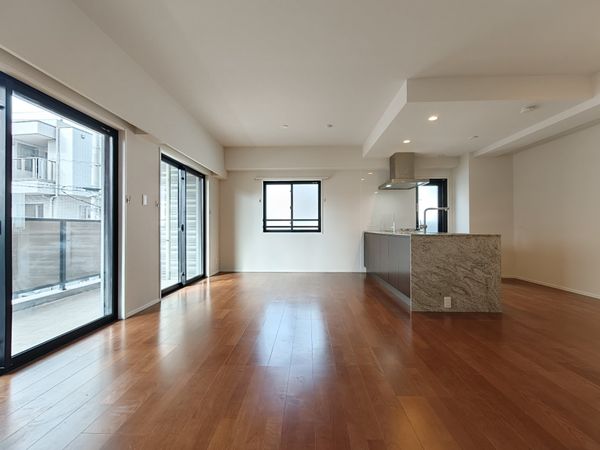 CLUB THE.大濠二丁目 リビング