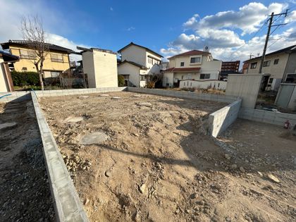 那珂川市今光八丁目新築戸建 1号棟 前面道路含む外観