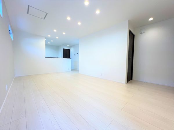中央区平和3丁目 戸建 リビング 中央区平和3丁目 戸建 リビング