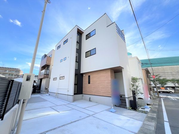 中央区平和3丁目 戸建 外観 中央区平和3丁目 戸建 外観