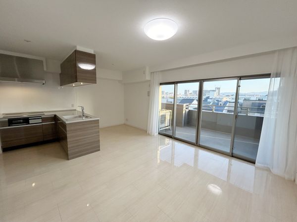 エイルマンション清水 リビング