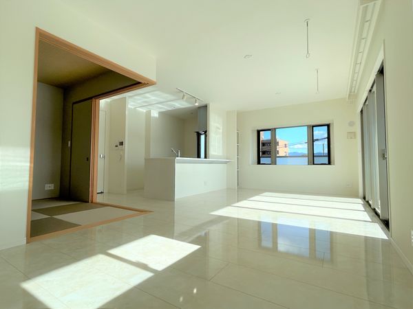 アルバガーデングランビュー大橋南 リビング アルバガーデングランビュー大橋南 リビング