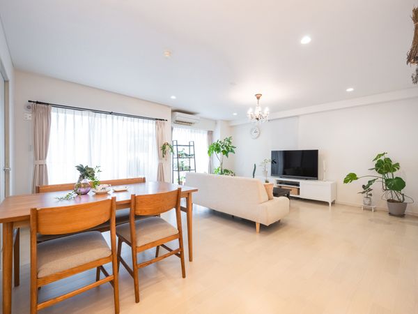 ダイカンプラザ・ロワール寺塚 リビング ダイカンプラザ・ロワール寺塚 リビング