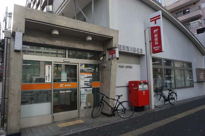 徒歩6分。