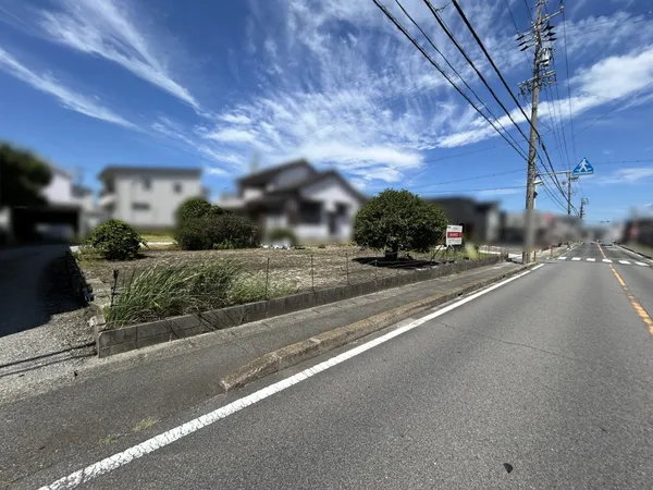 東側前面道路