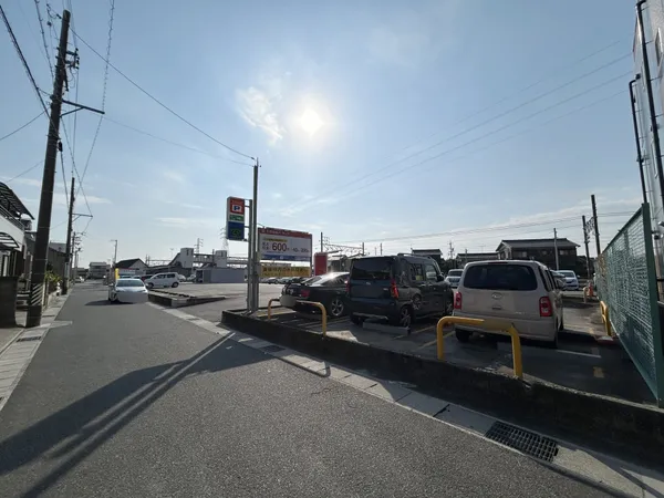 【土地写真】名鉄名古屋本線 「矢作橋」駅 徒歩2分の立地。建築条件はございませんのでお好きなハウスメーカー・工務店で建築可能です。