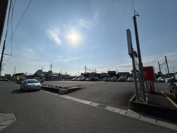 【土地写真】北東側道路間口約46.2ｍ。幅員約4.4ｍです。建築条件はございませんのでお好きなハウスメーカー・工務店で建築可能です。