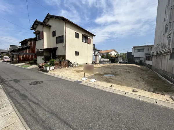 前面道路含む土地写真