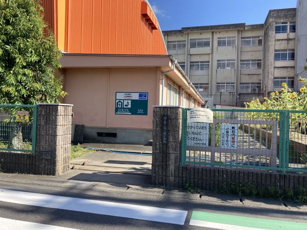 知立市新林町茶野 1号棟 知立市立知立南小学校(約980m) 知立市新林町茶野 1号棟 知立市立知立南小学校(約980m)