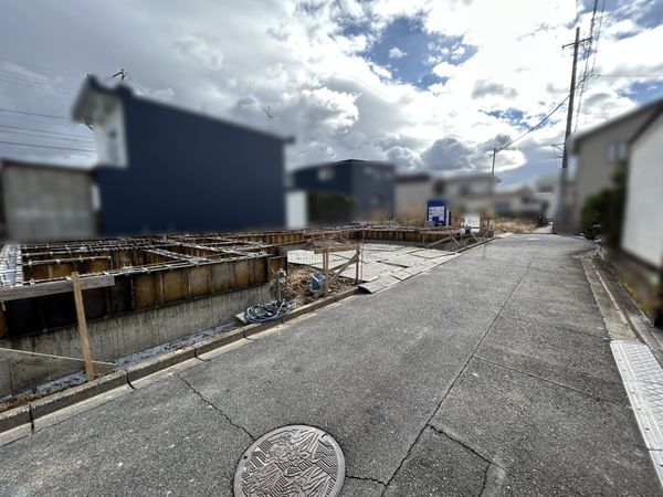 知立市昭和5丁目 前面道路含む外観 知立市昭和5丁目 前面道路含む外観