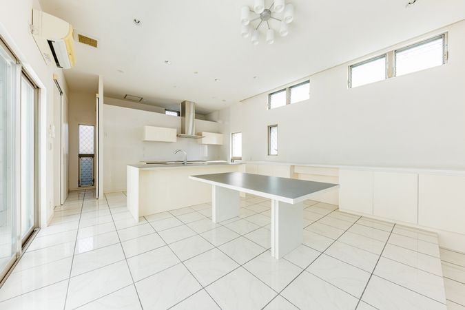 名古屋市名東区山の手2丁目 戸建 リビング 名古屋市名東区山の手2丁目 戸建 リビング