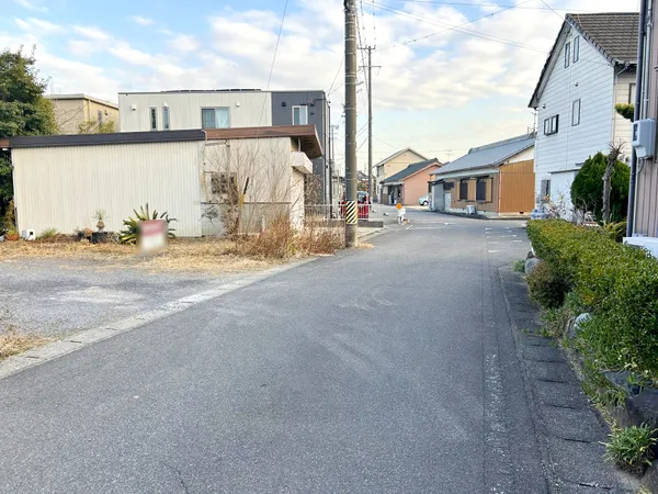 【前面道路】セブンイレブン安城高棚店まで徒歩6分（約480ｍ）です。