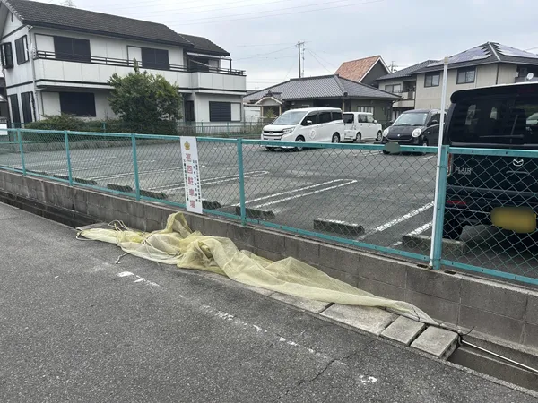 前面道路幅員は約7.0m、間口は約24.0ｍです。