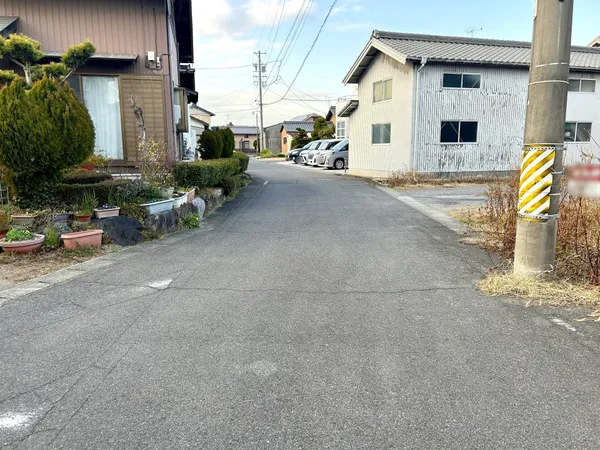 【前面道路】安城市立高棚小学校まで徒歩9分（約660ｍ）です。