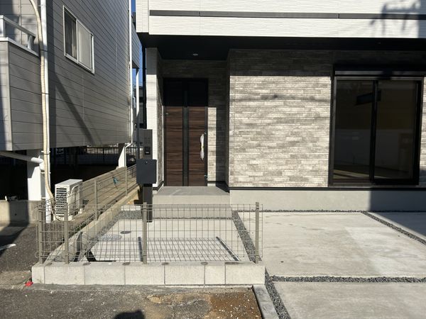 安城市住吉町三丁目 新築戸建 玄関