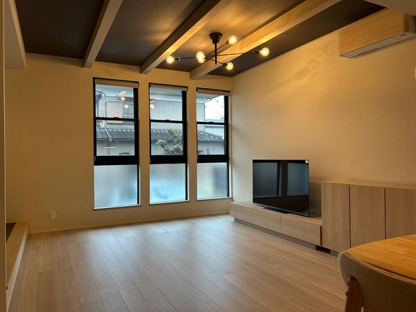 安城市里町石橋 戸建 リビング