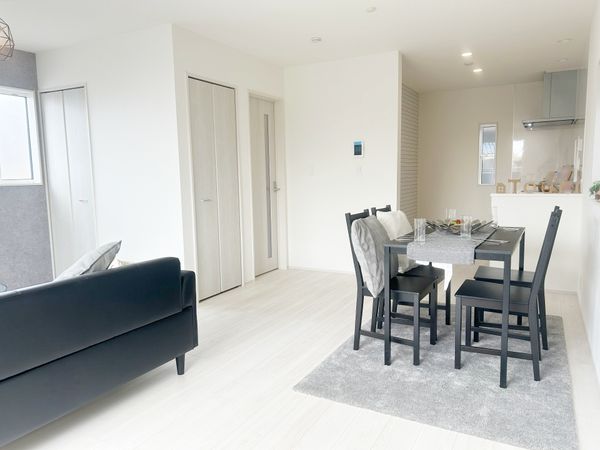 安城市安城町名広 新築戸建1号棟 リビング