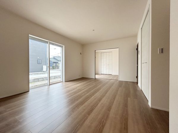 西尾市巨海町北浜田 2号棟 リビング 西尾市巨海町北浜田 2号棟 リビング