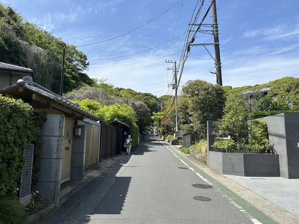 南西側前面道路