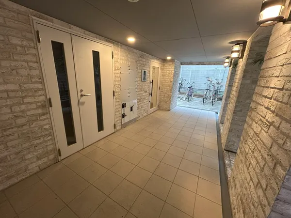 エントランスホール