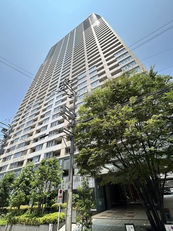 ビオール大阪大手前タワー 外観