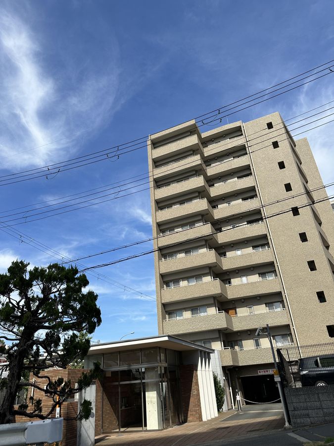 ローレルコート千里中央 外観