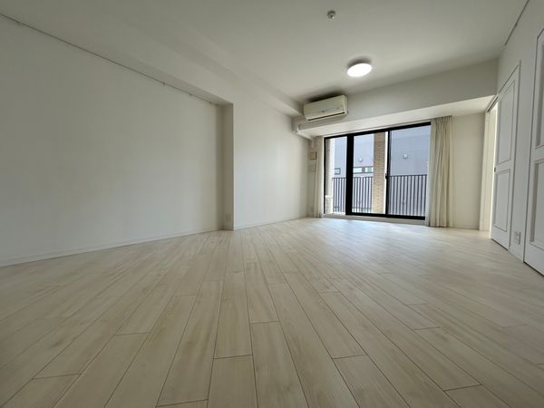 グランサンクタス淀屋橋 リビングダイニング