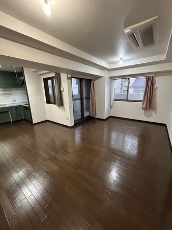 ローレルコート上本町 リビングダイニング
