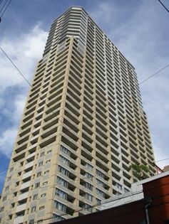 ビオール大阪大手前タワー 外観