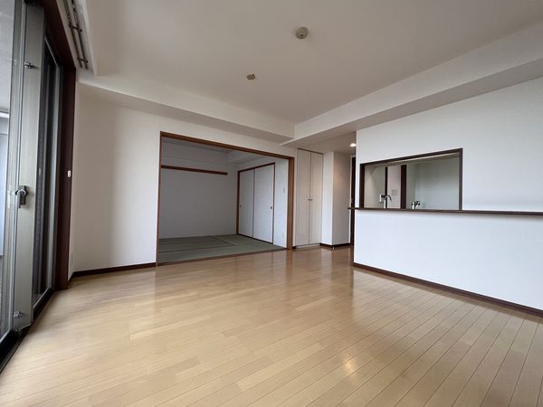 クレアホームズ武蔵小金井 LDK13.7帖