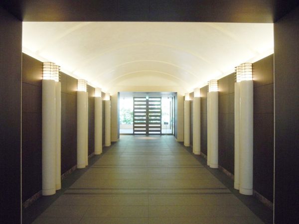 光のエントランス