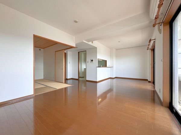 ロイヤルコート京葉蘇我 弐番館 LD（約14.7帖）