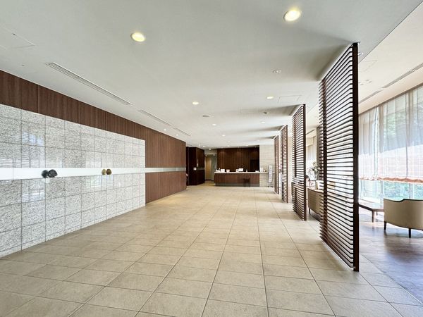 プラウドタワー稲毛 エントランスロビー